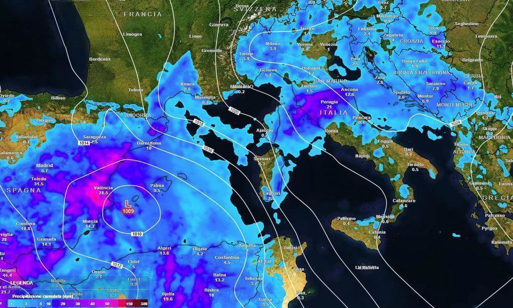 Meteo Italia, fino a 20°C e poi la svolta: piogge e temporali in arrivo tra giovedì e venerdì